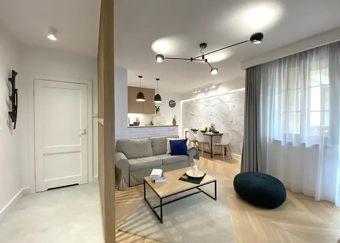 Mycherry - Old Town - Wiezienna 21c Apartman *