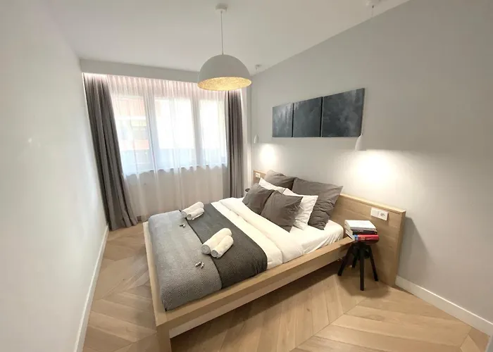 Mycherry - Old Town - Wiezienna 21c