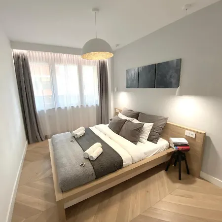 Mycherry - Old Town - Wiezienna 21c