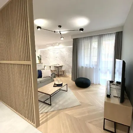 Mycherry - Old Town - Wiezienna 21c *