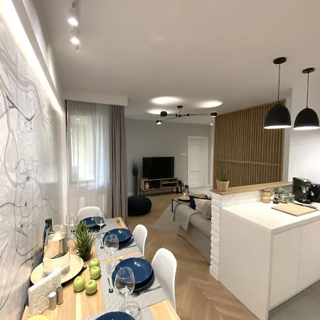 Mycherry - Old Town - Wiezienna 21c * Breslavia