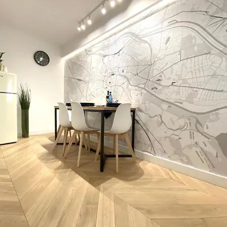 Mycherry - Old Town - Wiezienna 21c * Breslavia