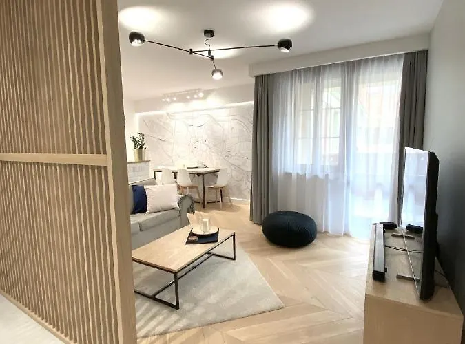 Mycherry - Old Town - Wiezienna 21c *